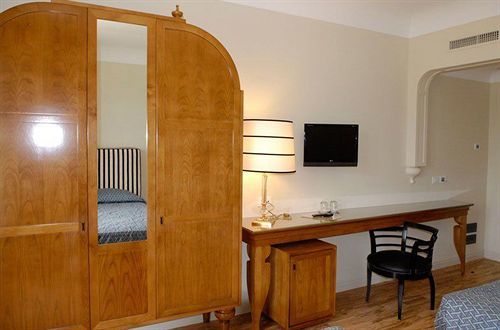 Grand Certosa 3* Padula